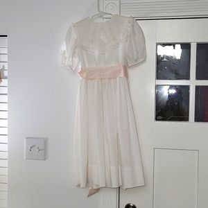 CAROLINE CLASSIC ORGADY DRESS SIZE 7, WHITE with pink sash.